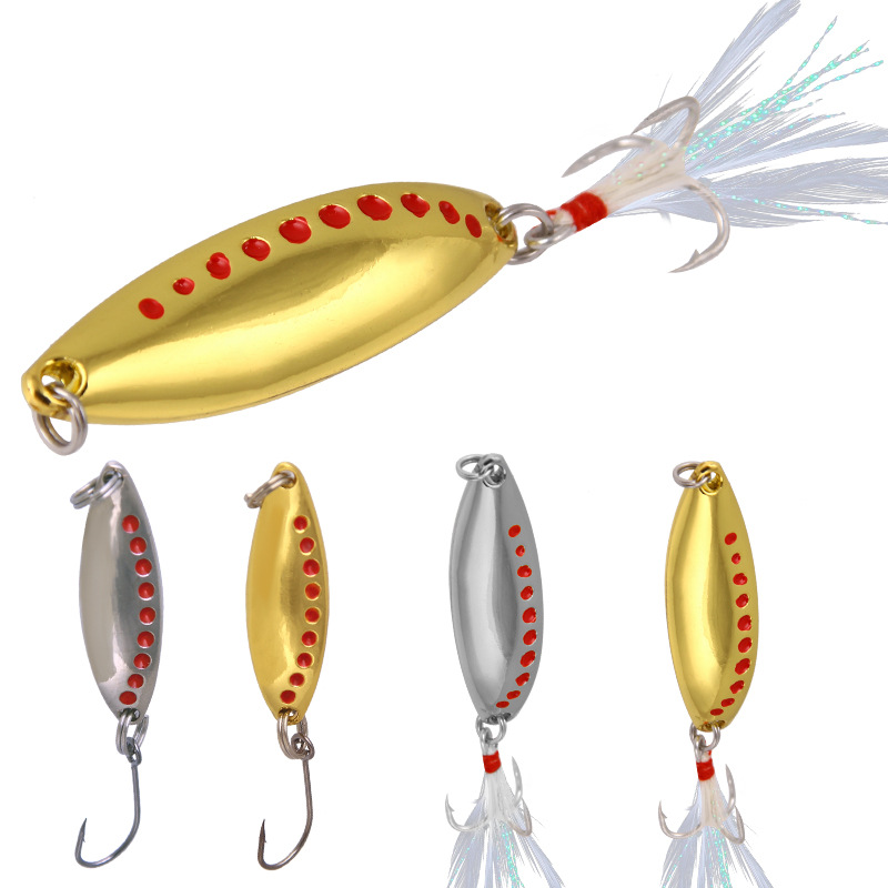 2PCS Lure leeches sequins metal sequins lure bait with feather blood tank hook fishing bait