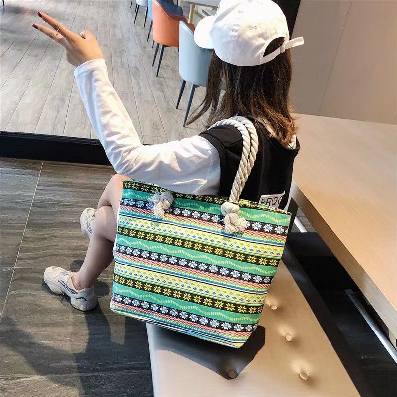 Fashion Folding Women Big Size Handbag Tote Ladies Casual Flower Printing Canvas Graffiti Shoulder Bag Beach Bolsa Feminina  Beach Handbag Portable Large Capacity