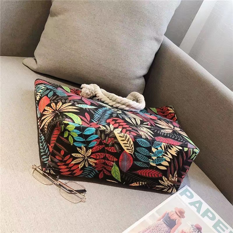 Fashion Folding Women Big Size Handbag Tote Ladies Casual Flower Printing Canvas Graffiti Shoulder Bag Beach Bolsa Feminina  Beach Handbag Portable Large Capacity