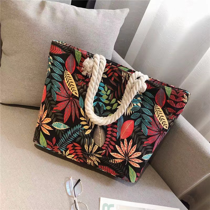 Fashion Folding Women Big Size Handbag Tote Ladies Casual Flower Printing Canvas Graffiti Shoulder Bag Beach Bolsa Feminina  Beach Handbag Portable Large Capacity