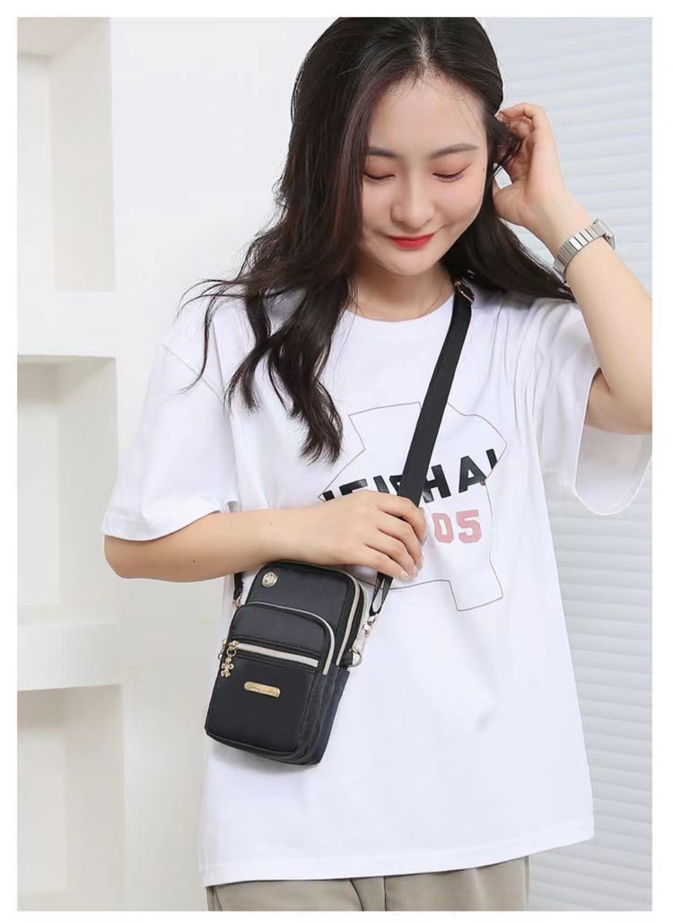 New  Mobile Phone Crossbody Bags for Women Fashion Women Shoulder Messenger Bag Handbags Cell Phone Pouch With Headphone Plug 4 Layer Wallet Female