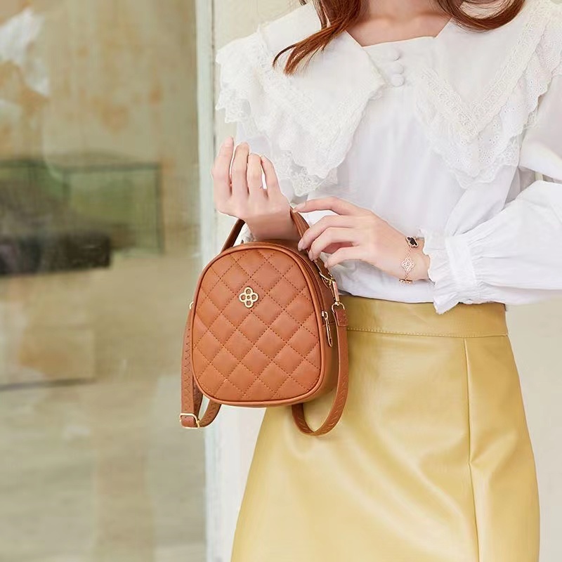 Fashion  Small Round Crossbody Bags for Women Ladies Korean Version Trend Simple Crossbody Bag Women PU Leather Plaid  Shoulder Bag Purses and Handbags Luxury Bags