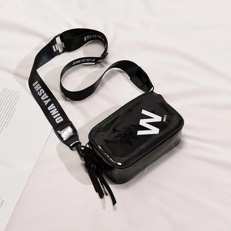 Women's Bag 2023 Trend Crossbody Bags Letter W Wide Straps Shoulder Bag Purses Designer Luxury Small Shopper Handbags Clutches