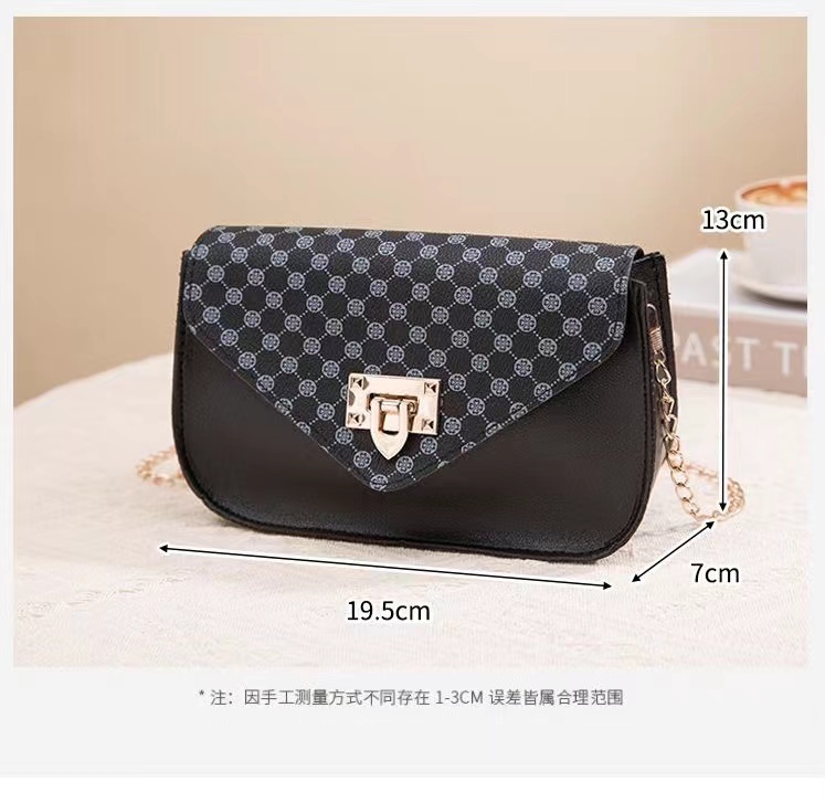 Fashion Small Handbag Women Shoulder Bags 2023 New Luxury Casual Clutch Bag PU Crossbody Flower Printed Bag for Women Small Messenger Chain Bag Flap Designed Bag