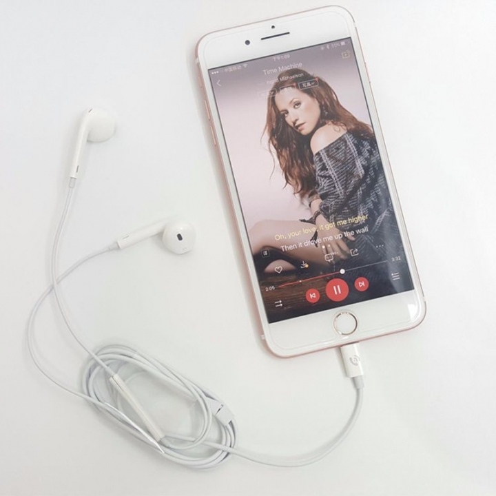 iPhone 7/8/X Bluetooth earphone With Microphone Earphones Stereo Headset for iPhone 7/8/X