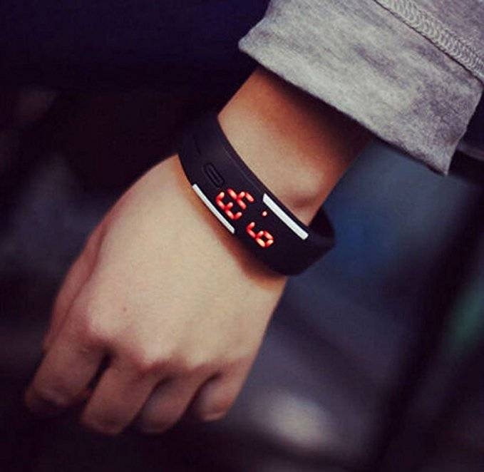 Smart Fashion Kids LED Sports Digital Watch Unisex Rubber Silicone Band Bracelet Wrist Watches