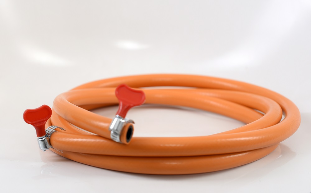 2 metres home LPG horse pipe with easy to lock pins