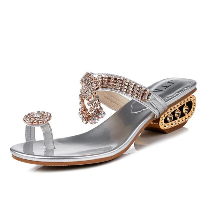 2021 High quality Ladies Sandals Summer Casual Sandals Women PearlFlat Bohemian Style Beach Sandal Slippers