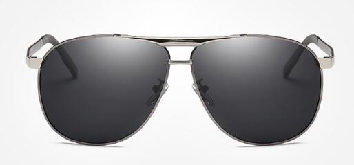2021 High quality Men's new light sunglasses classic blue and blue glass sunglasses drive a driving mirror