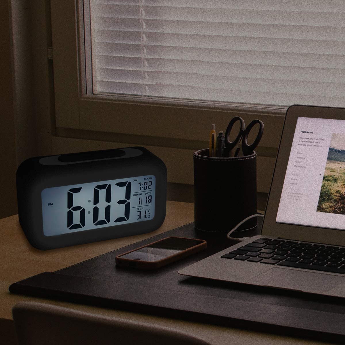 LED Digital Backlit Alarm Clock WithThermometre And Calender