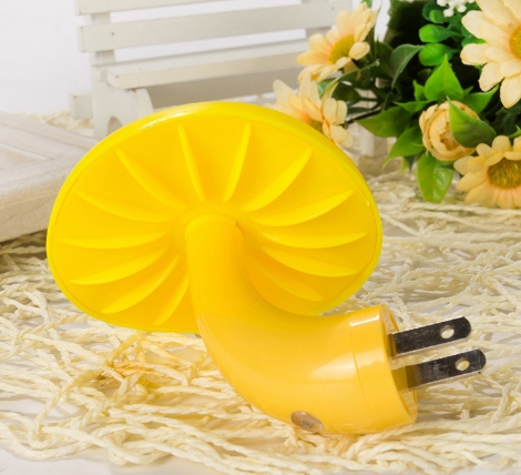 Hot Selling Light-controlled Sensor LED Night Light Mushroom Wall Socket Lights Lamp