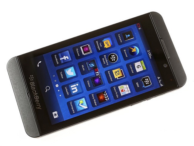 Refurbished Blackberry Z10 (two batteries)  Mobile Phone GPS WIFI 3G 4G Phone 4.2&apos;&apos; Phone 2+16GB