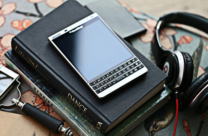 Refurbished  Original BlackBerry Q30 Passport  Edition cell Phone 3GB RAM 32GB ROM 13MP Camera