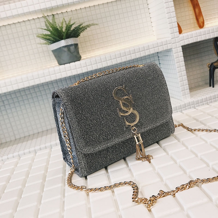 Small bag of women,super fire fashion tassel chic chain girl little satchel Joker shoulder bag