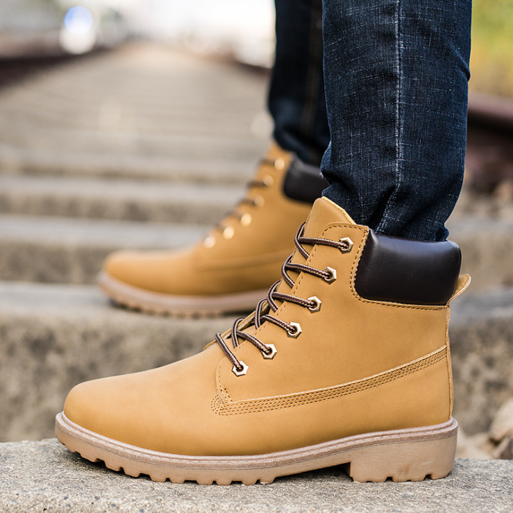 NEW Autumn Winter Men Boots Vintage Style Boots Men Shoes Casual Fashion High-Cut Lace-up Warm