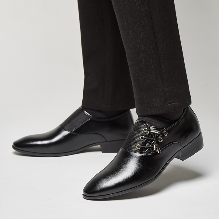 2018 spring new large size shoes men&apos;s business dress shoes wild soft casual shoes