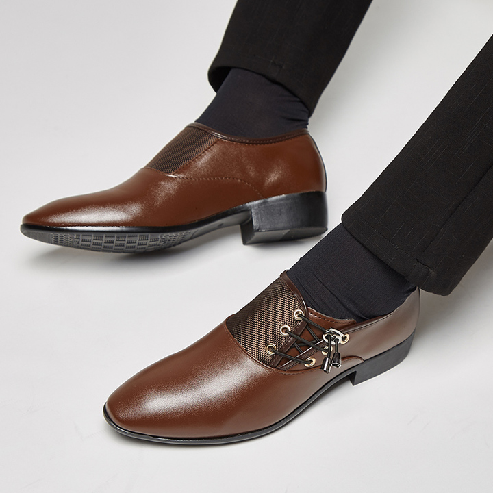 2018 spring new large size shoes men&apos;s business dress shoes wild soft casual shoes