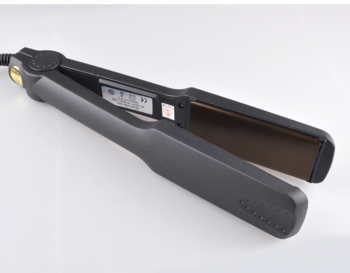 New Flat Iron Straightening Irons Styling Tools Professional Electric Hair Straightener