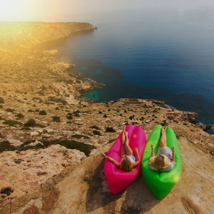Outdoor Inflatable Lounger &amp; Pool Chair, Hangout Sofa &amp; Inflatable Couch for Bedroom Air Sofa Chair