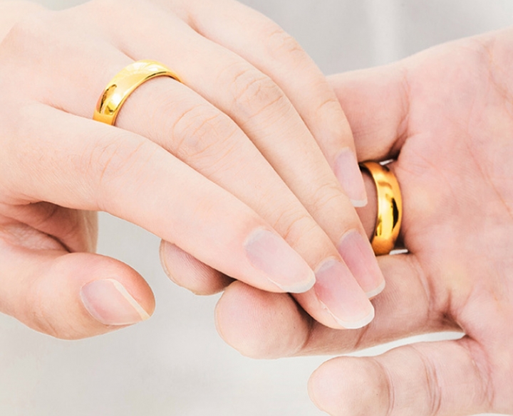 ADRA 18K Gold Plated Domed Ring Adjustable Ring Wedding Ring For Lover and Friend