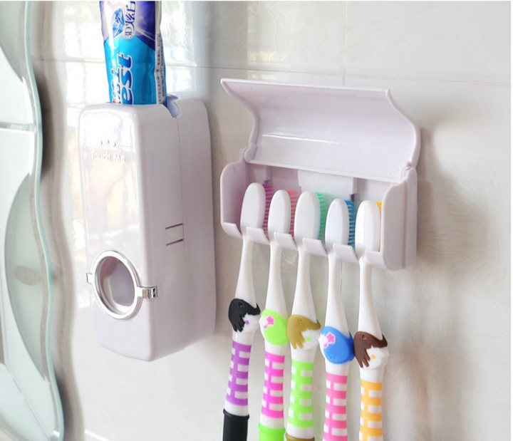 Automatic Toothpaste Squeeze Creative Toothpaste Extruder Dispenser Family Toothbrush Holder Set