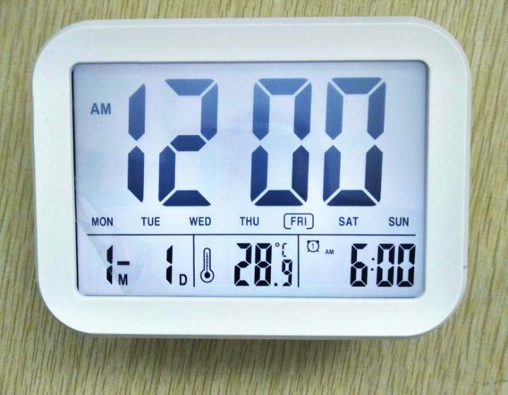 Backlight intelligent electronic alarm clock  Voice Announcements  Clock  temperature  Count down