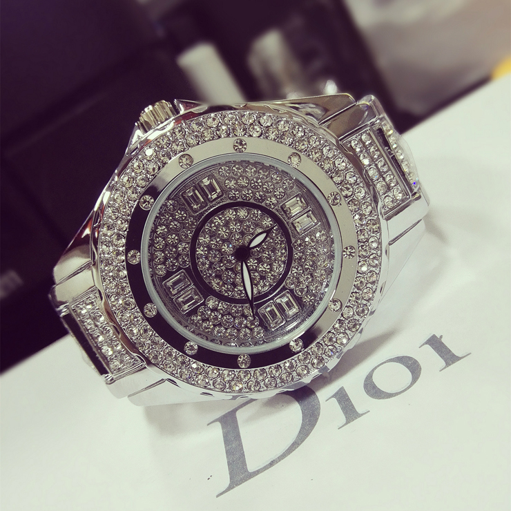 New hot sale Women Watche High-end linked list Square diamond rhinestone full drill WomenWatche  Women Watches Ladies Classic Luxury Quartz Watch High grade linked list  WomenWatches