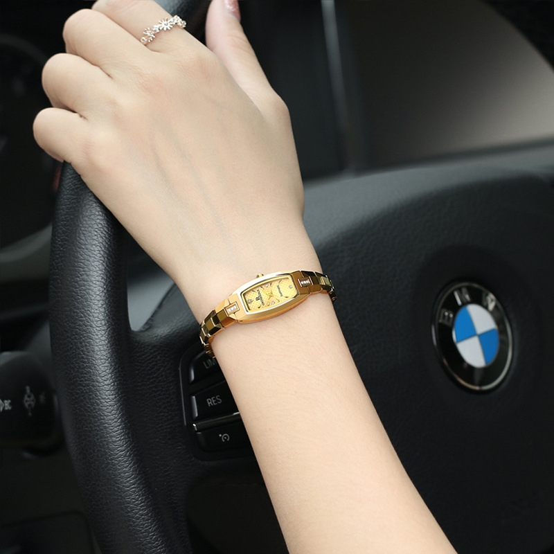 Ultra-thin waterproof ladies watch Quartz watch Bracelet watch women watch women watchs Wristwatch WomenWatche   Ladies Classic Luxury Quartz Watch High grade linked list WomenWatches