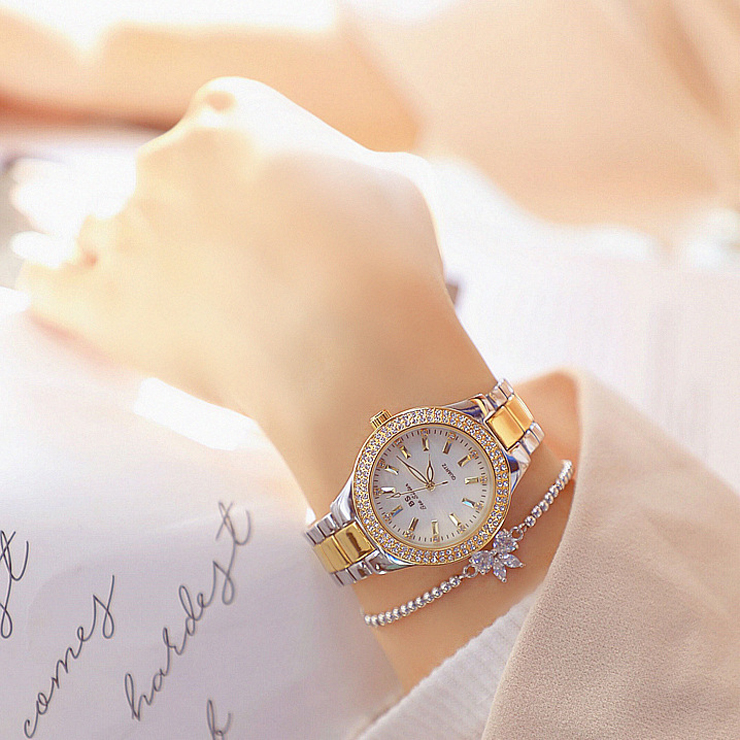Fashion Rhinestone Wristwatch Women Watch Ladies Classic Luxury Quartz Watch High grade linked list Women Watches WomenWatche WomenWatches Women's Fashion Accessories Bags & Fashion