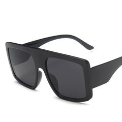 New arrivals Luxury top big quality New Fashion Sunglasses For Man Woman Eyewear Black 1 one size