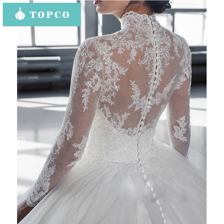 Lace sexy elegant and beautiful wedding dress