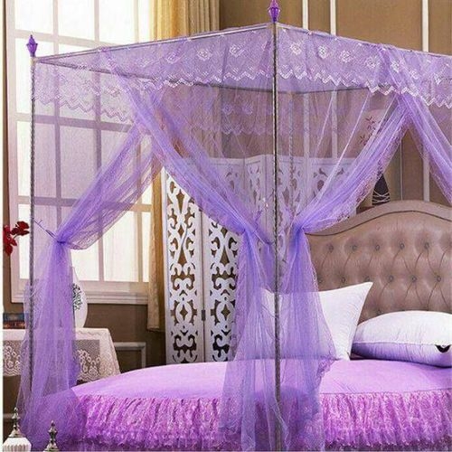 Mosquito net with straight metallic stands -