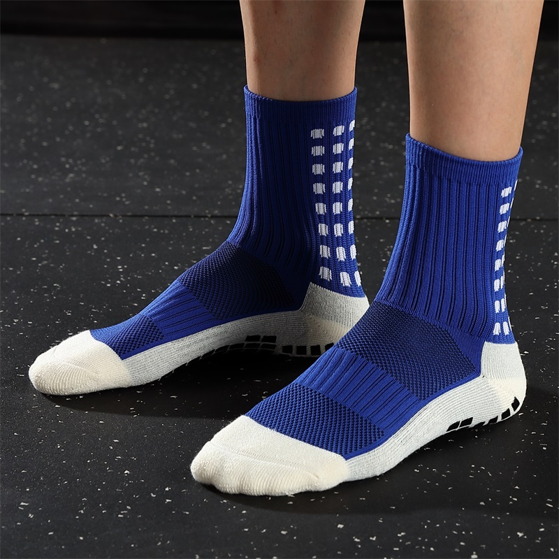 3 Pairs Mens Professional Anti Non Slip Skid Grip Thick Warm Socks Basketball Soccer Football Sports Cotton Grips Warm Winter Socks Suit Black White For Mens Buckle Football Match Fashion Socks