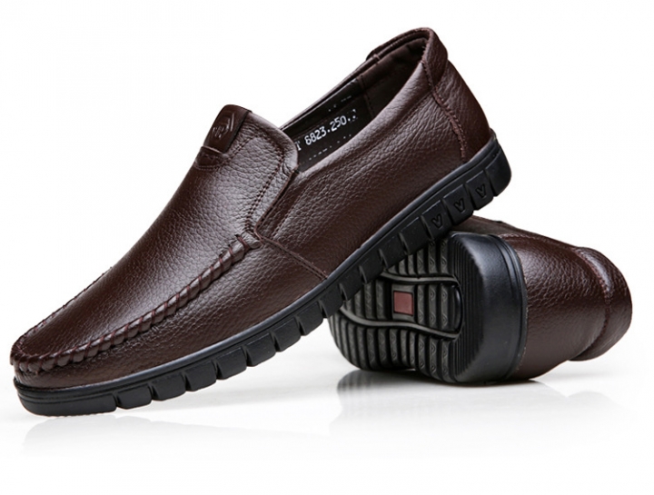 Newly Men&apos;s Genuine Leather Shoes Head Leather Soft Cutout Father Leather Office Official Shoes
