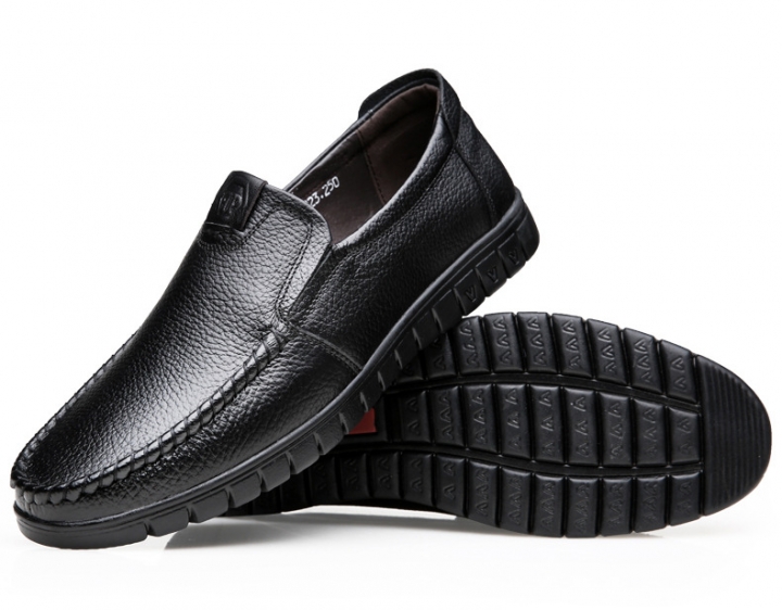 Newly Men&apos;s Genuine Leather Shoes Head Leather Soft Cutout Father Leather Office Official Shoes