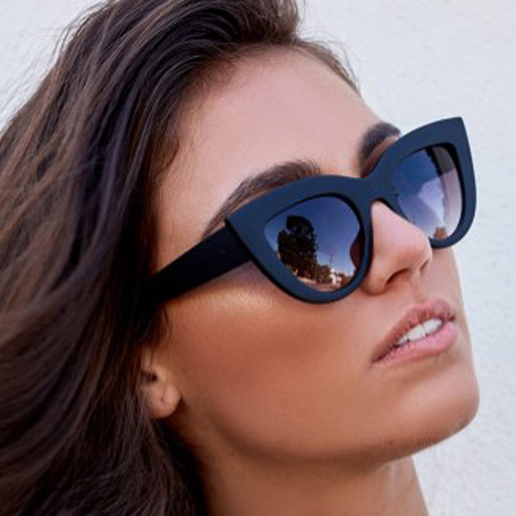 Ins Hot Vintage Sunglasses Women Cat Eye Sunglasses Retro Sun glasses Female Pink Mirror Eyewear