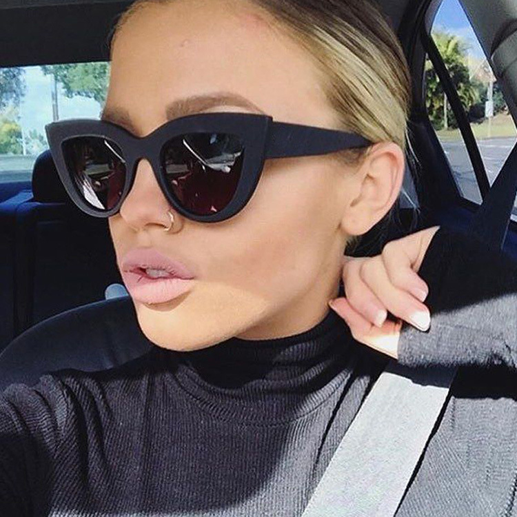 Ins Hot Vintage Sunglasses Women Cat Eye Sunglasses Retro Sun glasses Female Pink Mirror Eyewear