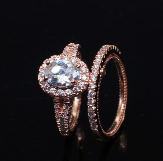 Luxury Female  Ring Set Hot Sale Fashion Diamond Jewelry  Engagement Rings For Women
