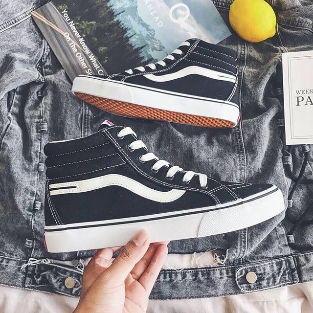 Fashion New Light Breathable Men Canvas Casual High top Women Sneakers Men Shoes Boots Couple Shoes