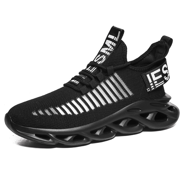 New Lightweight Blade Running Shoes Shockproof Plus Size Sneakers Sports Gym Shoes Men Sales