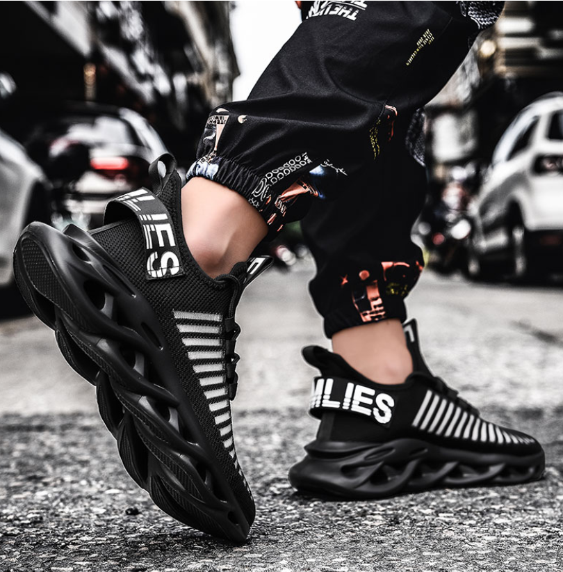 New Lightweight Blade Running Shoes Shockproof Plus Size Sneakers Sports Gym Shoes Men Sales