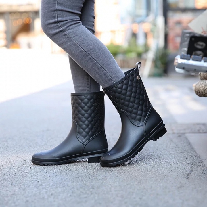 female rain boots