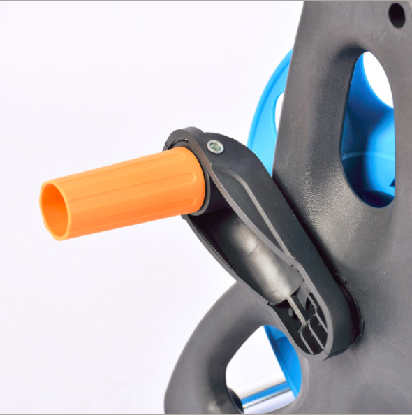 Car wash tools, water pipes, water mains, water mains and reels.