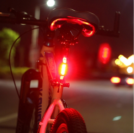 New Portable LED USB Rechargeable Cycling Light Bike Bicycle Tail Rear Safety Warning Light