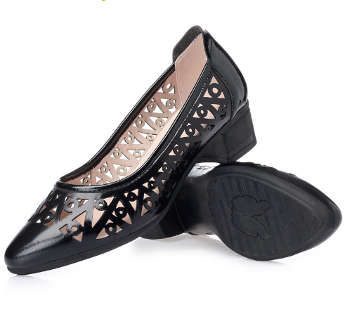 Women&apos;s Sandals Summer Genuine Leather Women Shoes Comfortable Breathable Hole Casual  Shoes Women