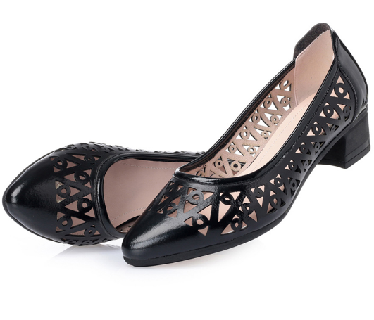 Women&apos;s Sandals Summer Genuine Leather Women Shoes Comfortable Breathable Hole Casual  Shoes Women