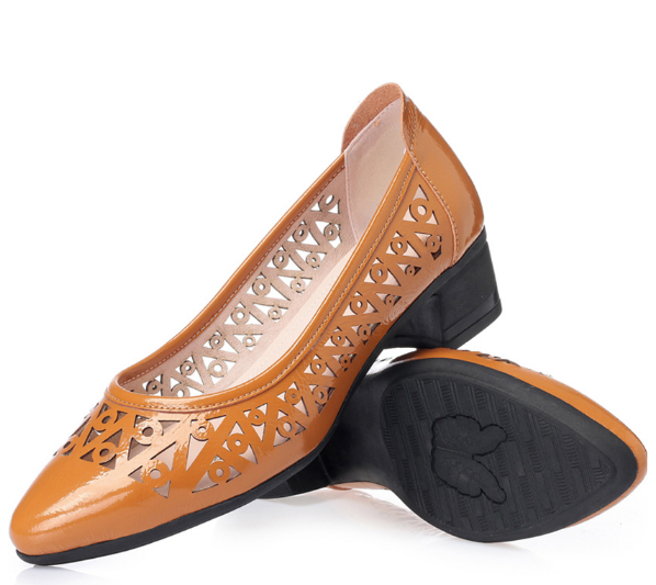 Women&apos;s Sandals Summer Genuine Leather Women Shoes Comfortable Breathable Hole Casual  Shoes Women