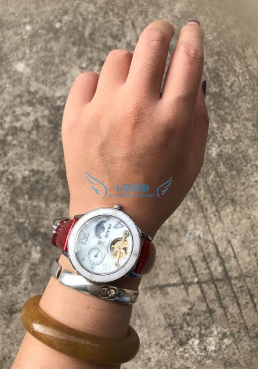 Women Watches Ladies Tourbillon hollowed Leather Pearl exaggerated pearls crystal automatic date quartz skeleton watch with leather straps Wirst women Watches blue middle watches lady design elegance