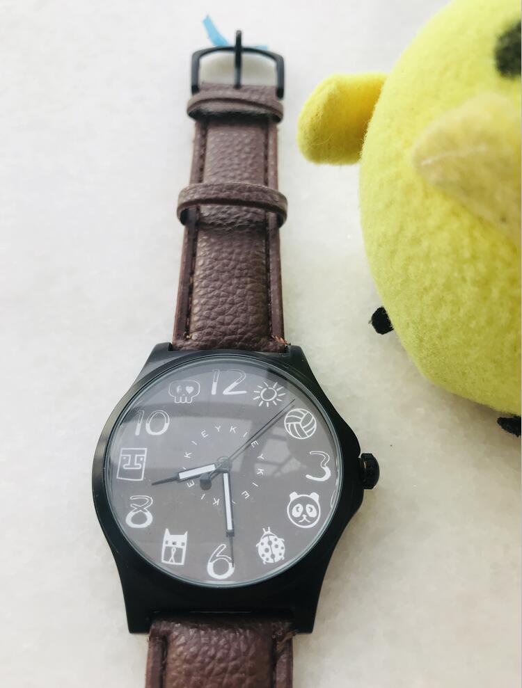 2025 Women Watch smart ladies Fashion Casual Unisex Wristwatch Men Sport Quartz Watches Waterproof Big Dial Noctilucent Leather curren Couples lady for female