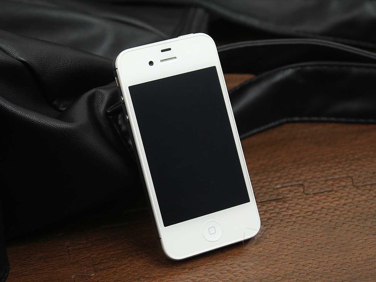 smart phone new apple iphone 4s 16gb 3g wifi gps 8mp 1080p 3.